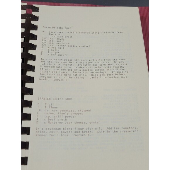 Under the Mushroom Marilyn Romweber 1982 Restaurant Dallas Texas Spiral cookbook - Picture 4 of 12